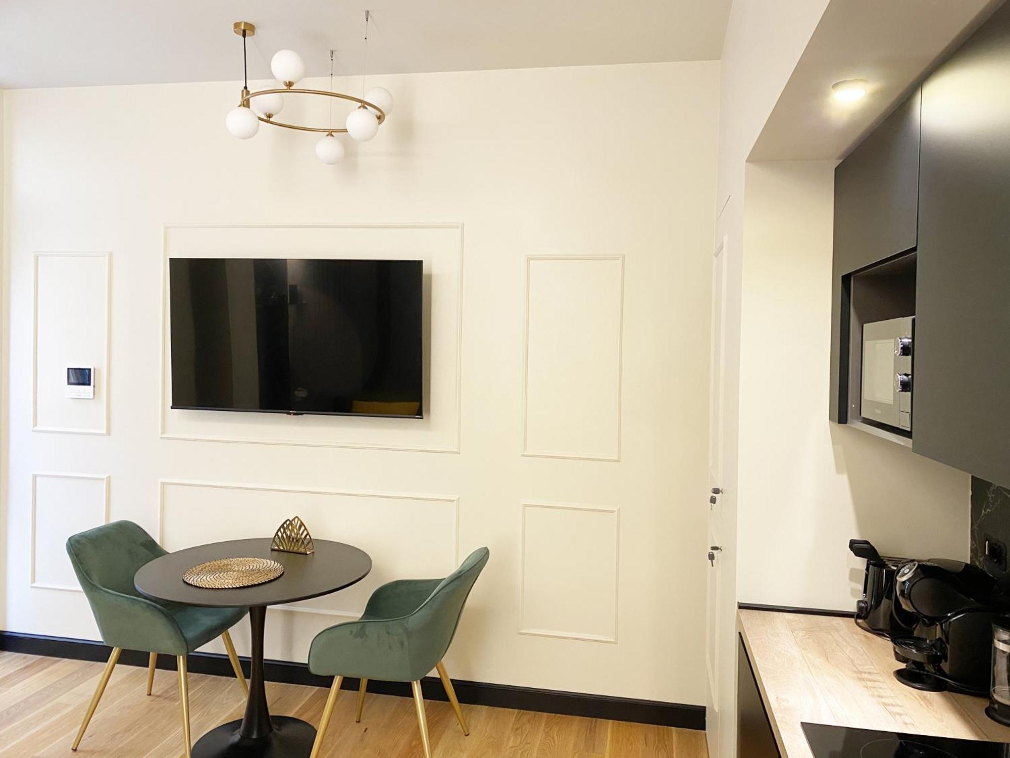 Iconic Studio San Giovanni - House With Private Parking Rome Bagian luar foto